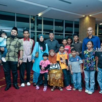 Akshah2011 40