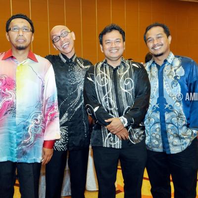 Akshah2011 61